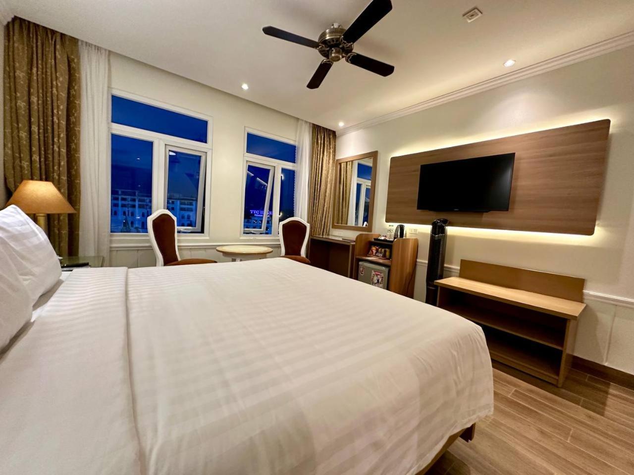 Tulip Hotel 2 Dalat Bagian luar foto