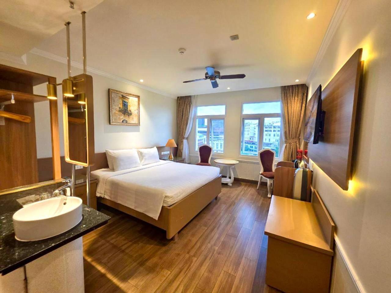 Tulip Hotel 2 Dalat Bagian luar foto