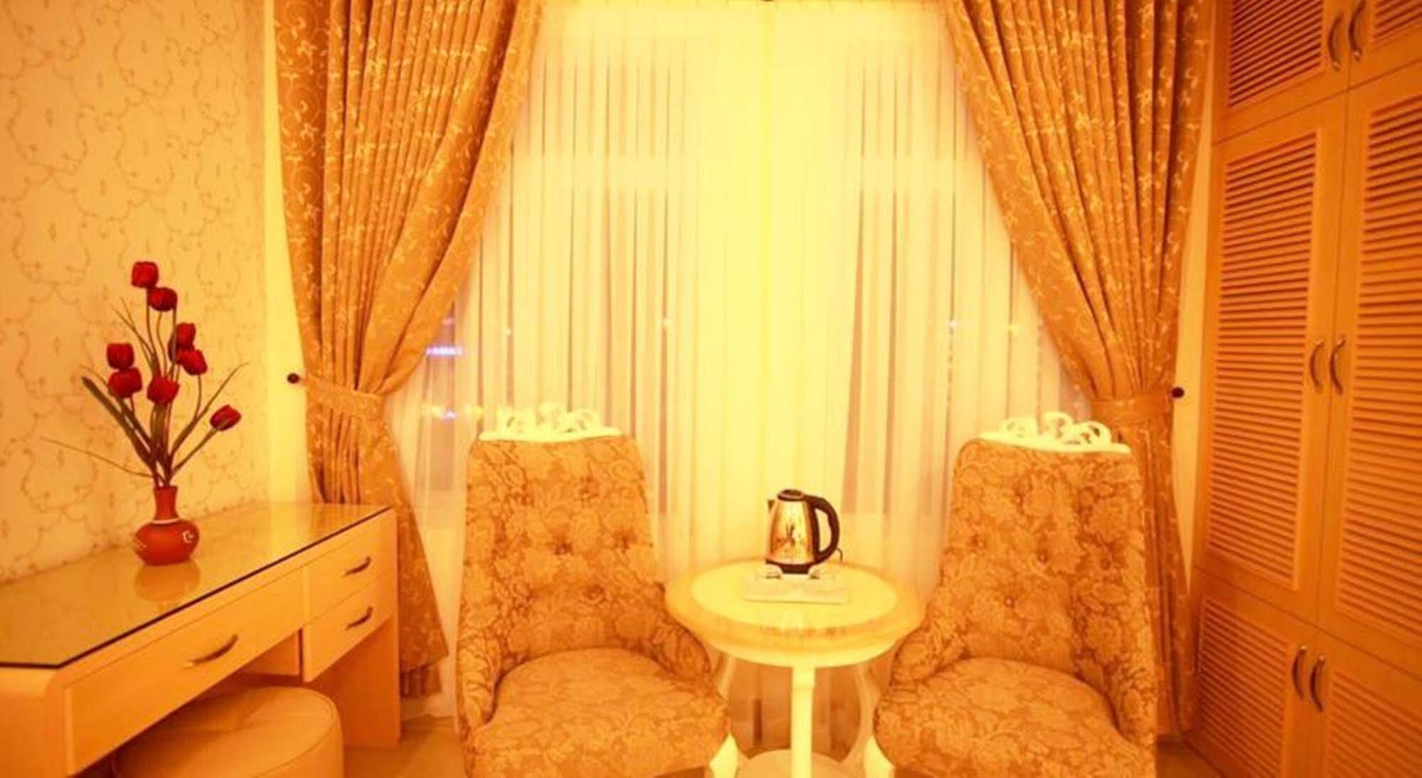 Tulip Hotel 2 Dalat Bagian luar foto